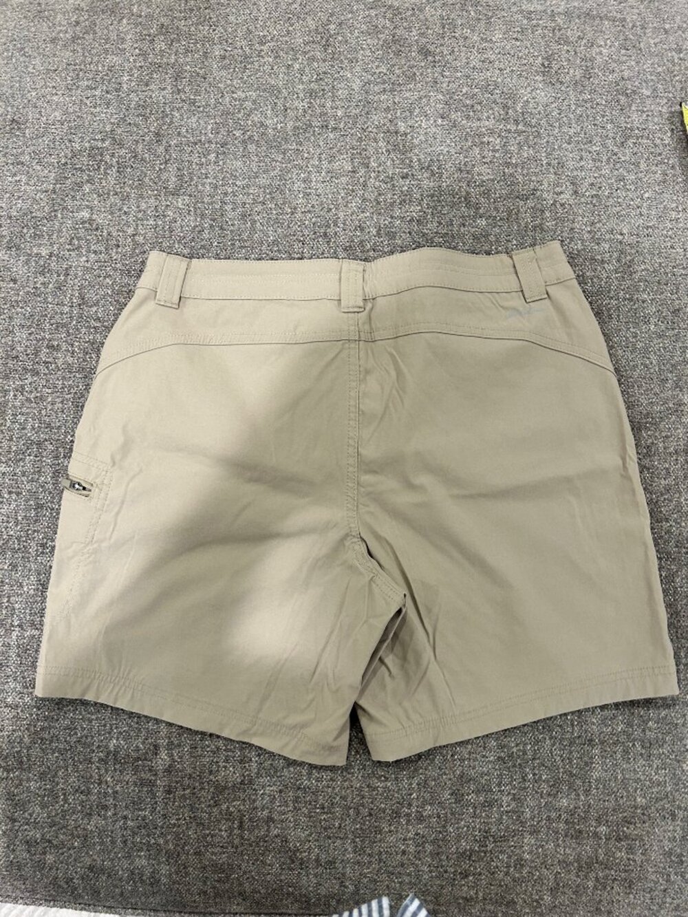 Women's Eddie Bauer Cargo Shorts, Size 10 - Picture 3 of 9